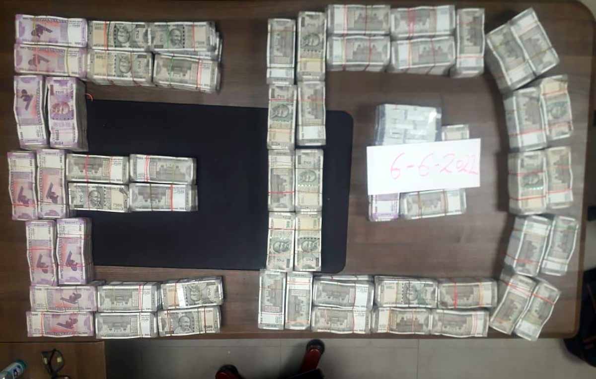 satyandar jain, ed, enforcement directorate, delhi health minister