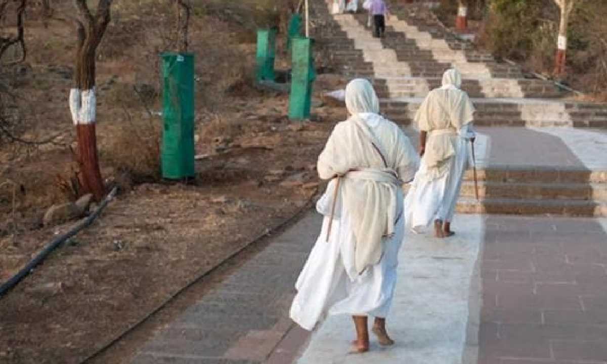 Monks,Jains,India