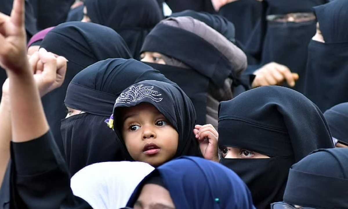 Muslim,women,Allahabad High court