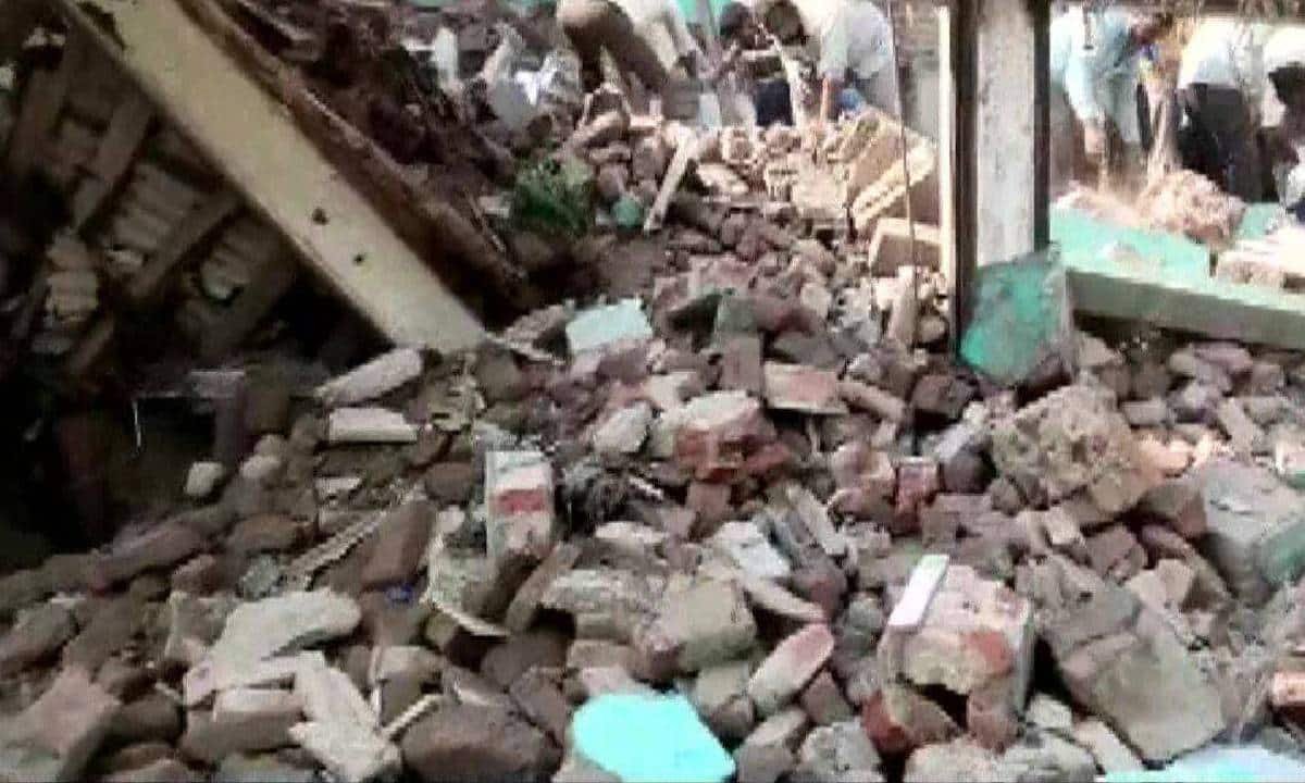 Maharashtra Amravati Building Collapse