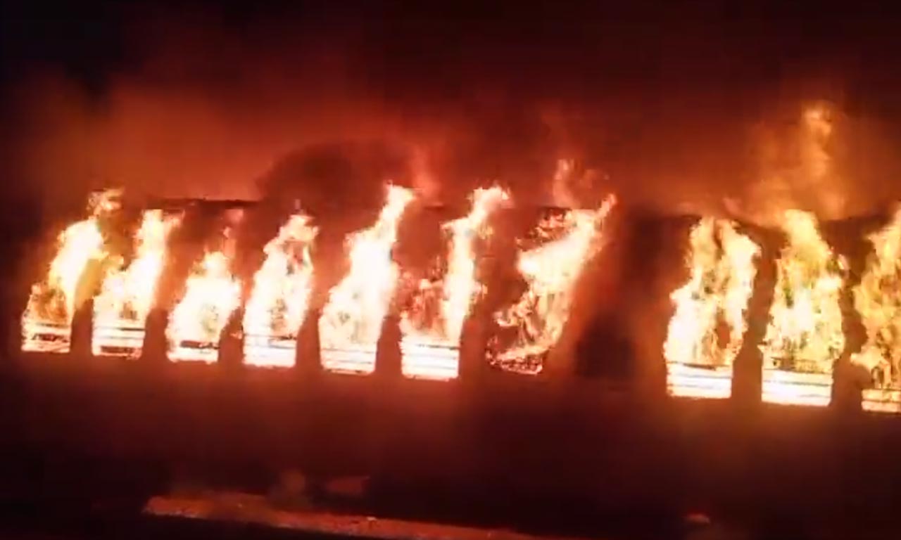 Tamil Nadu: 9 Killed In Madurai Train Fire; Passengers 'Illegally Smuggled Gas Cylinder', Say Officials 1 madurai, train fire, fire accident, fire, tamil nadu, tn