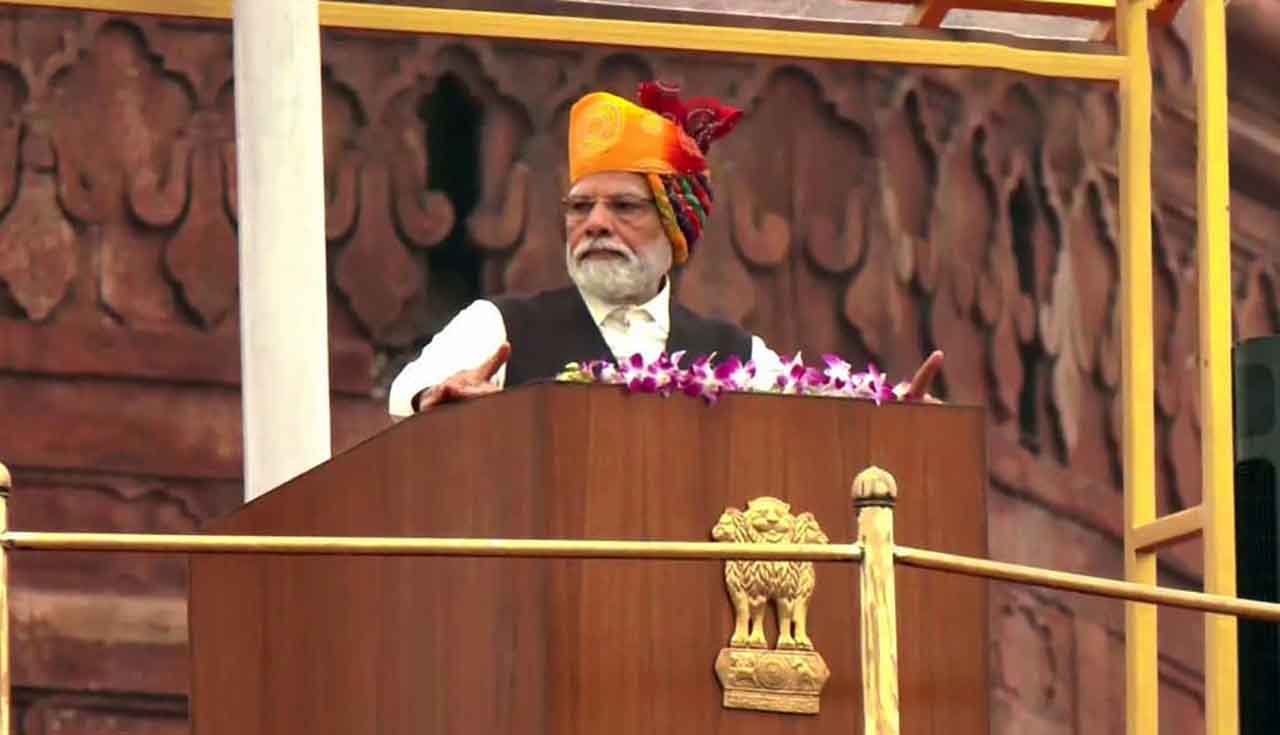 pm modi red fort