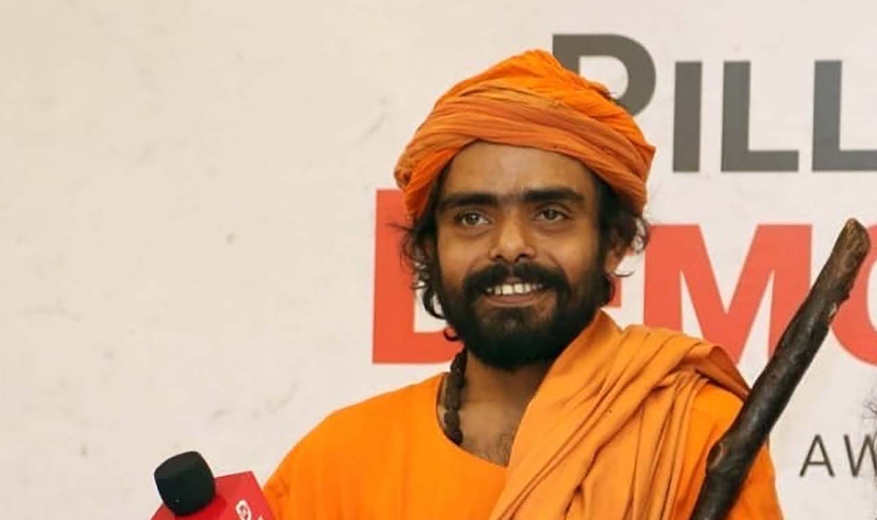 samudra aarti, mumbai, juhu, kalikanand saraswati, Yogi Dayanidhi Sharan