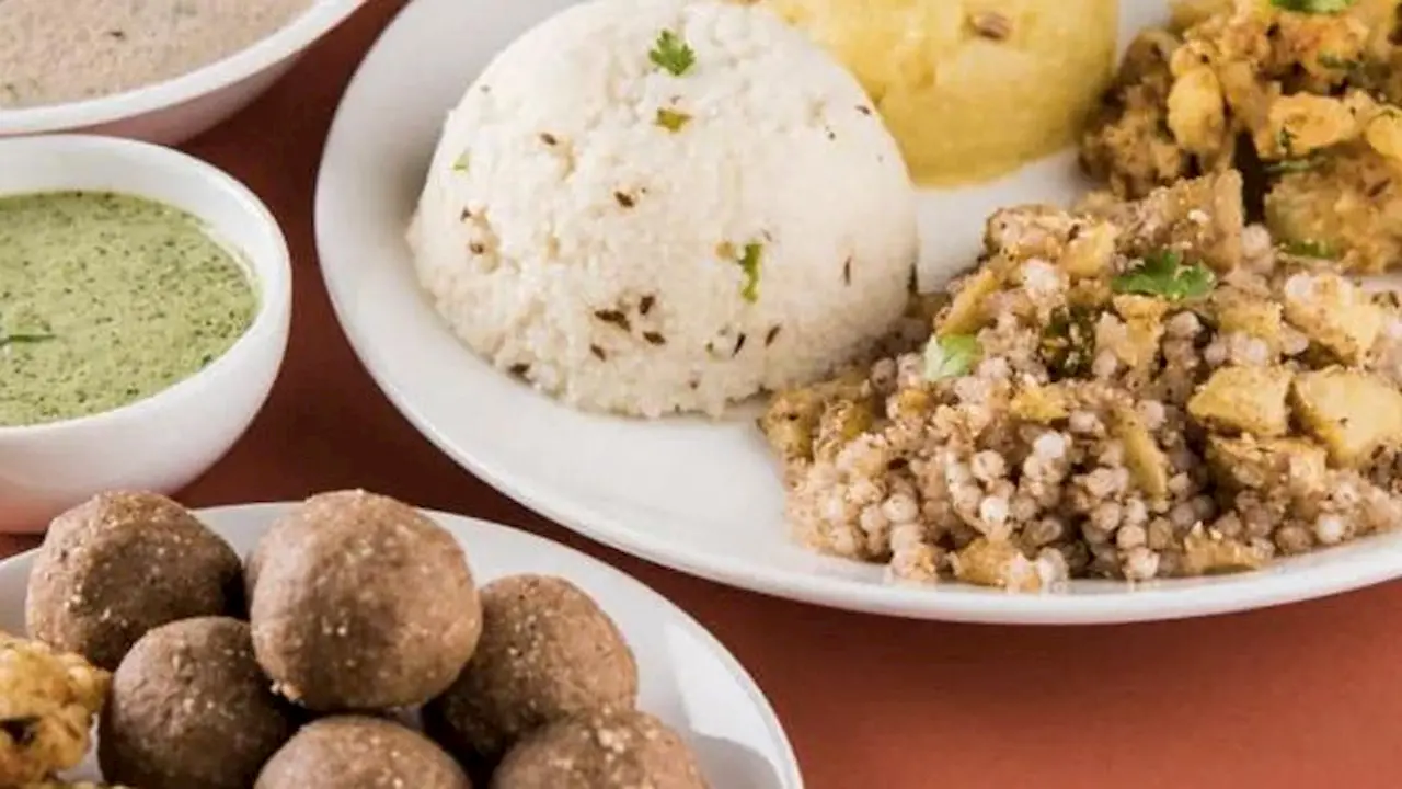 pooja, navratri, navratri vrat, pooja 2024, navtrati 2024, benefits of navratri, Navratri Vrat, fasting benefits, Navratri rules, spiritual fasting, Navratri rewards