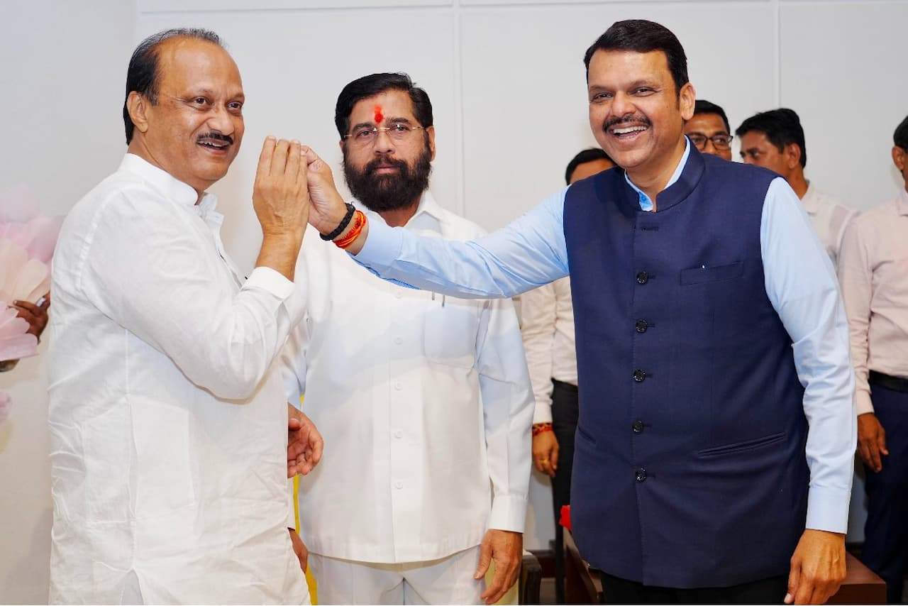 mahayuti, 5 december, december 5, pm modi, oath, azad maidan