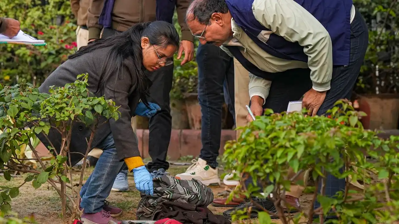 delhi police, parliament, delhi, parliament building