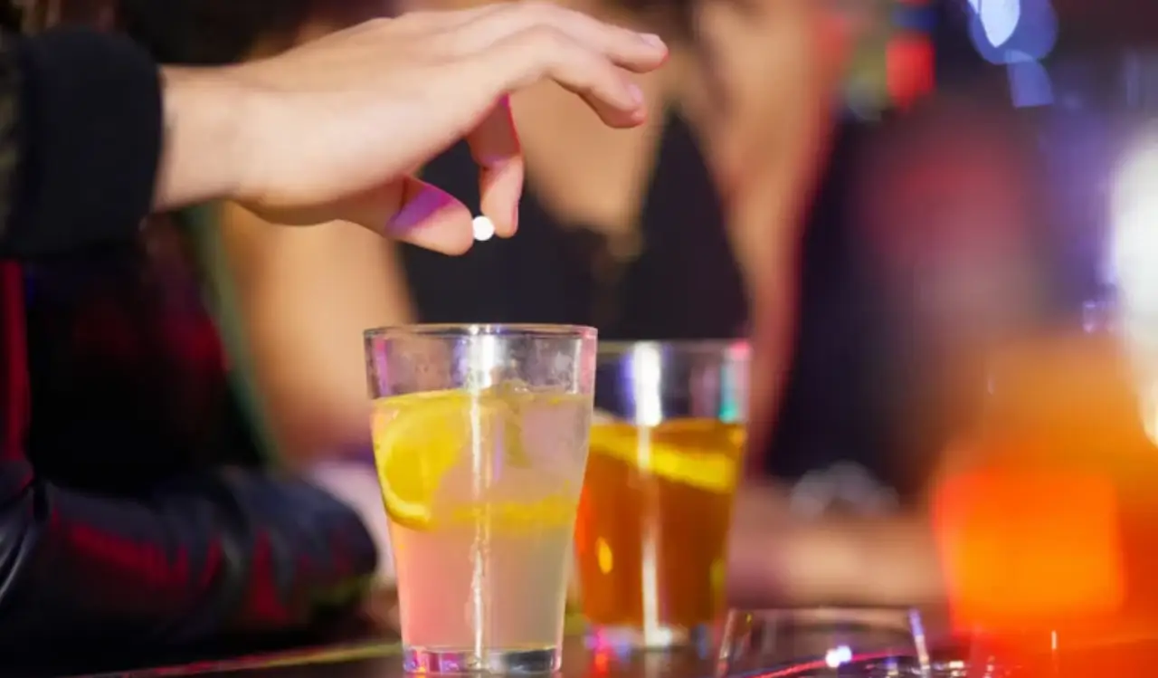 drink spike, incdent, noida woman, attempt to kill, husband