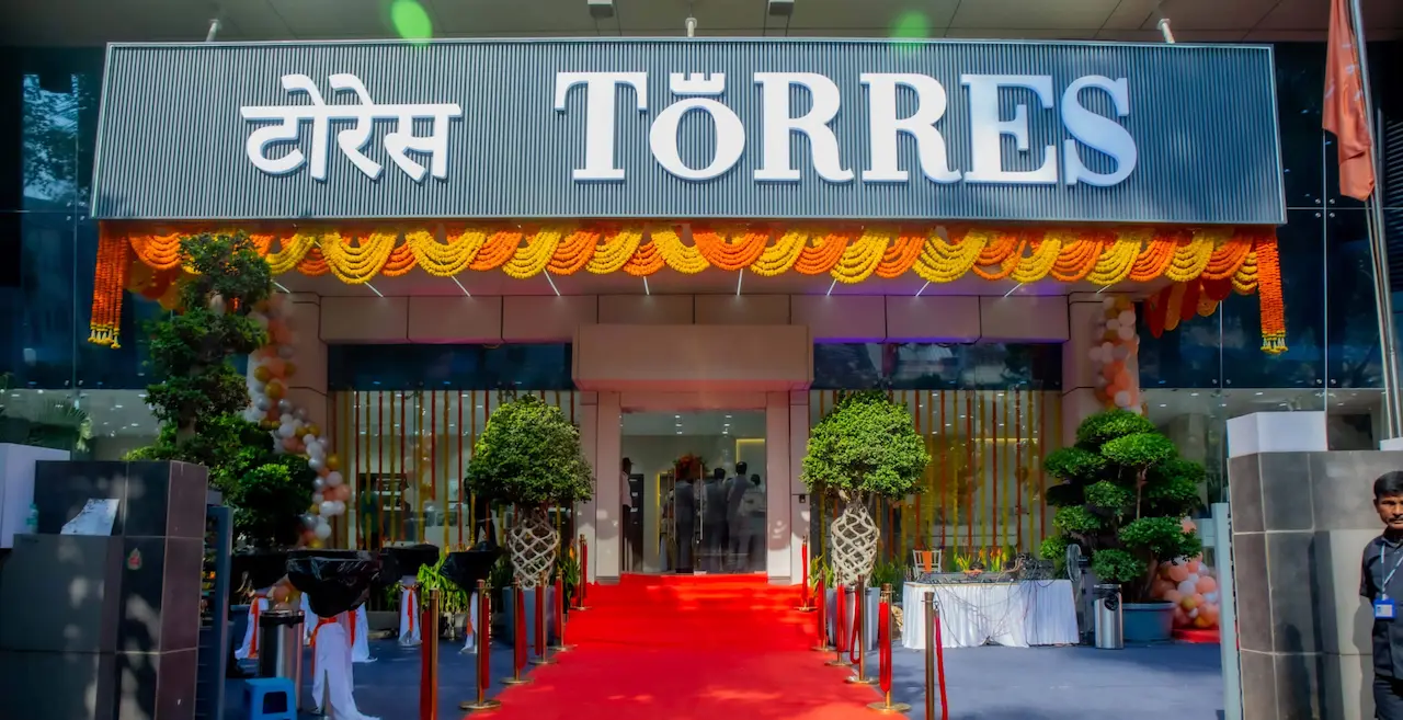 Mumbai Jewelry Scam Unveiled: Torres Jewellers Owners Accused Of ₹13.48 Crore Fraud, Investors In Uproar 1 torres, torres jewellery, jwellery fraud, mumbai scam, investor fraud