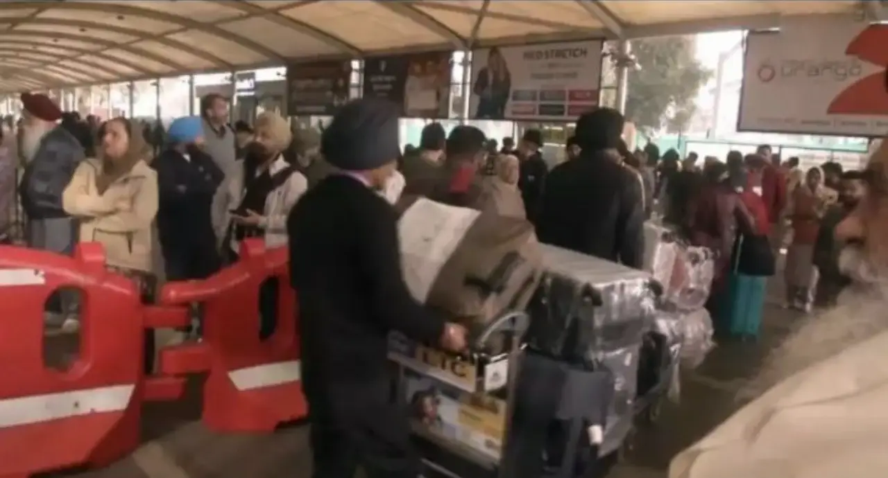 amritsar, us, u.s., indians deported, us deports, amritsar airport