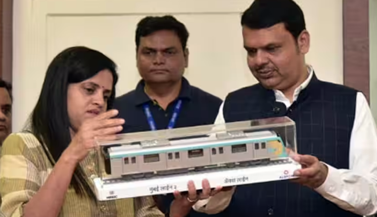 fadnavis, mumbai metro, metro line, mumbai, metro, cm fadnavis, devendra fadnavis