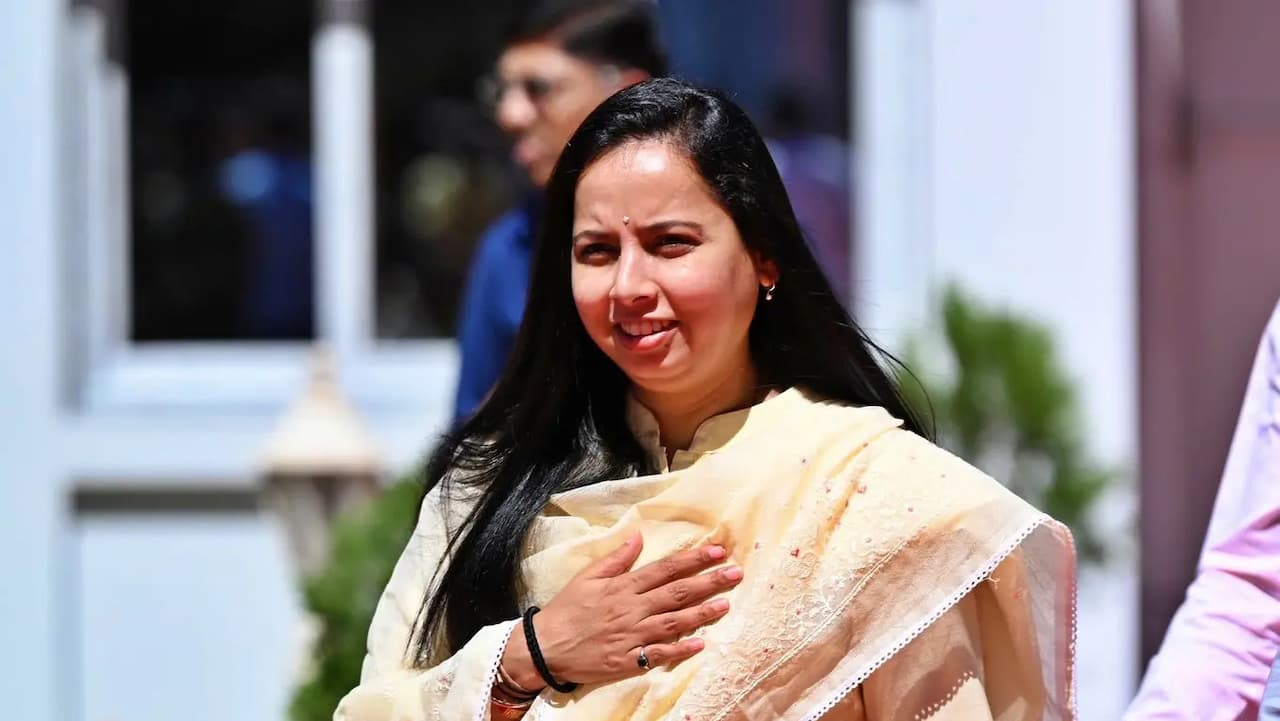 aditi tatkare, ladki bahin yojna