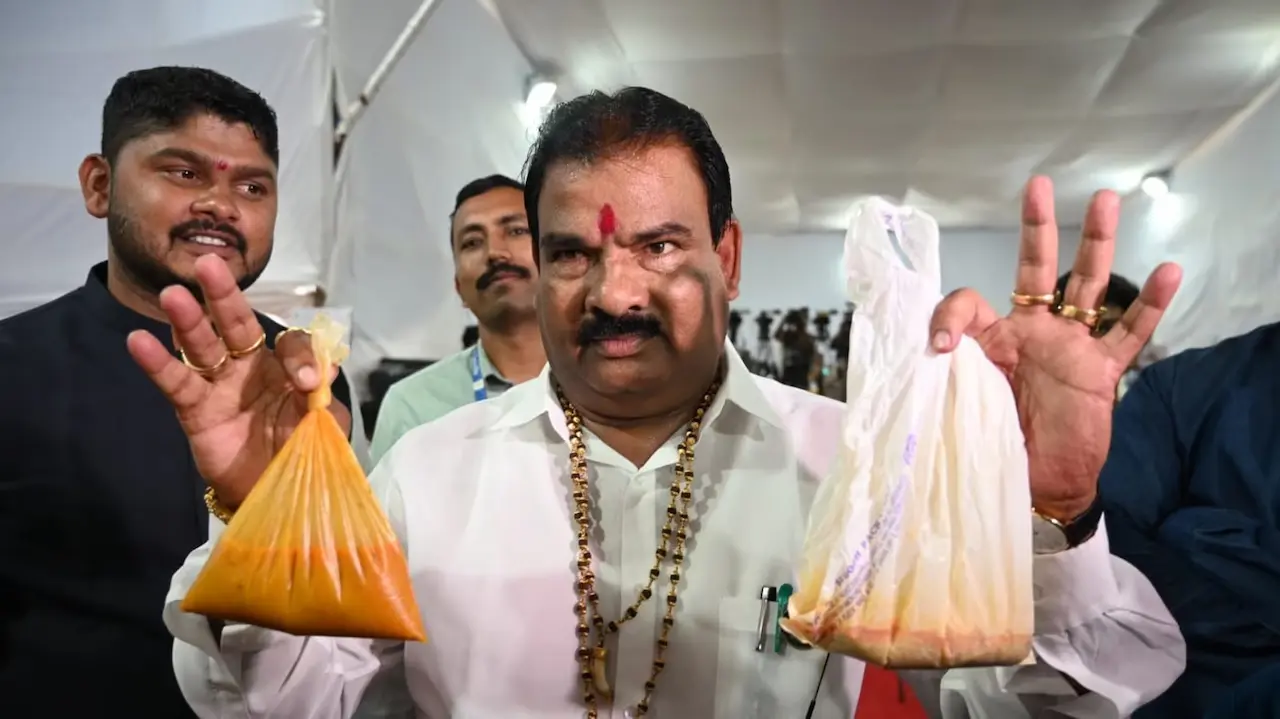 sanjay gaikwad, shiv sena, stale dal, gaikwad, fda, maharashtra