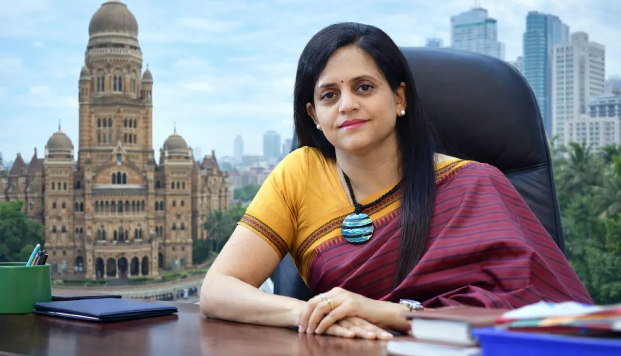 ashwini bhide, bmc, bmc commissioner, first women commissioner, ias ashwini bhide, metro women, metro