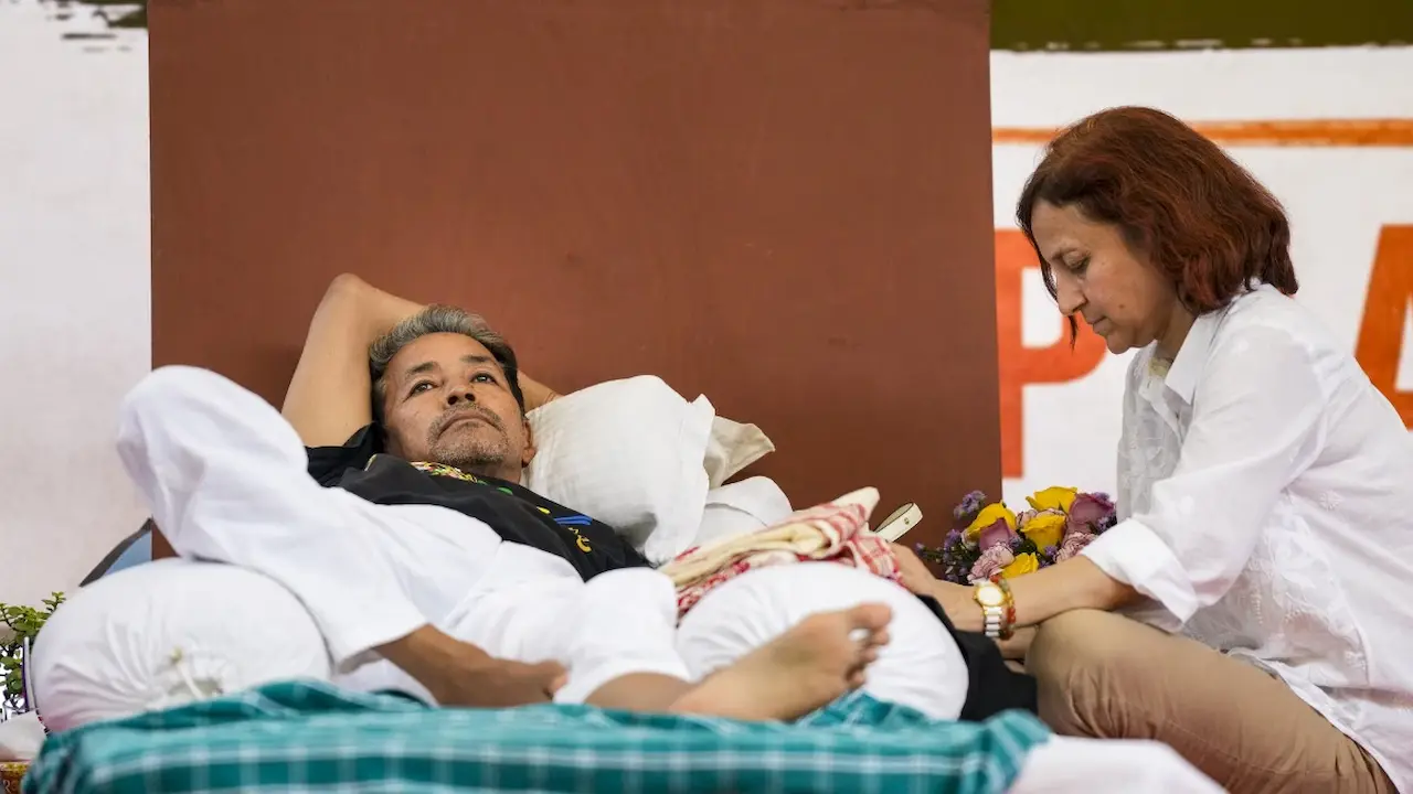 Sonam Wangchuk'S Wife Demands No Medical Treatment Without Family Consent 1 sonam wangchuk, wife, gitanjali j angmo, jantar mantar, medical treatment, fasting, family consent